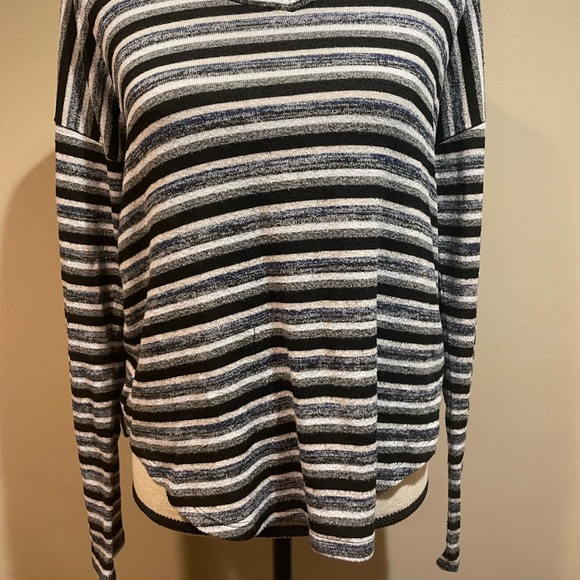 American Eagle Long Sleeve Striped Top - Picture 4 of 6